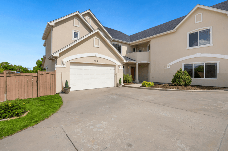 A&J Garage Doors